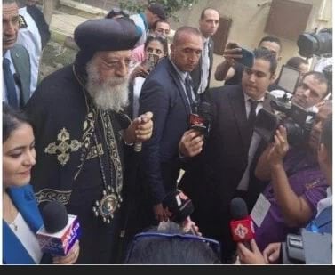 البابا تواضروس الثاني يدلي بصوته في انتخابات الشيوخ 2025