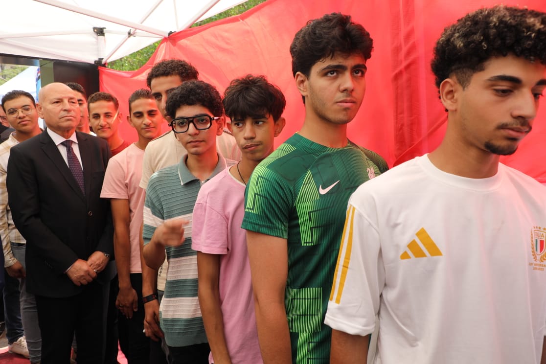 محافظ القاهرة يدلي بصوته في انتخابات مجلس الشيوخ 2025 محافظ القاهرة يدلي بصوته في انتخابات مجلس الشيوخ 2025