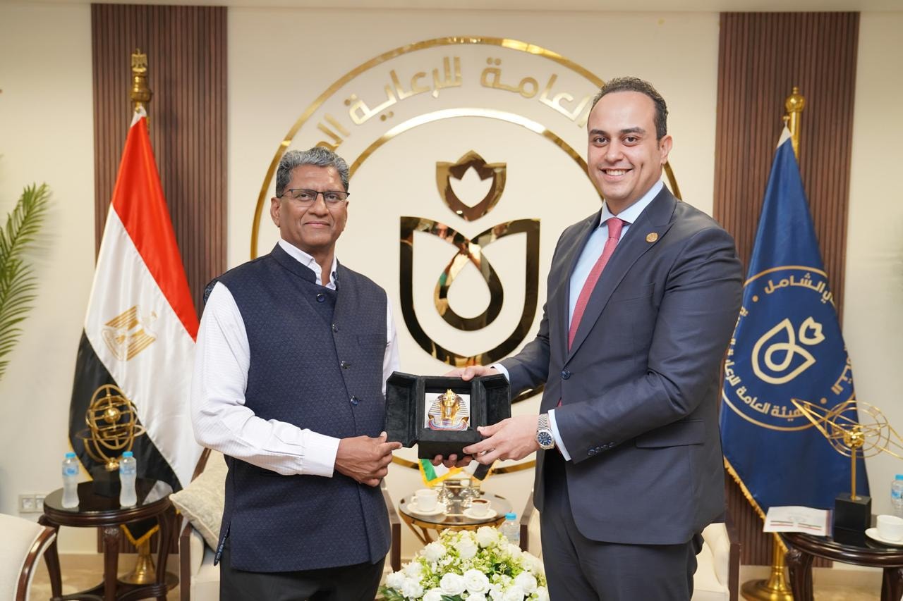 رئيس هيئة الرعاية الصحية يلتقي سفير دولة الهند لدى القاهرة لتعزيز التعاون في التغطية الصحية والصحة الإلكترونية والبحوث الإكلينيكية رئيس هيئة الرعاية الصحية يلتقي سفير دولة الهند لدى القاهرة لتعزيز التعاون في التغطية الصحية والصحة الإلكترونية والبحوث الإكلينيكية