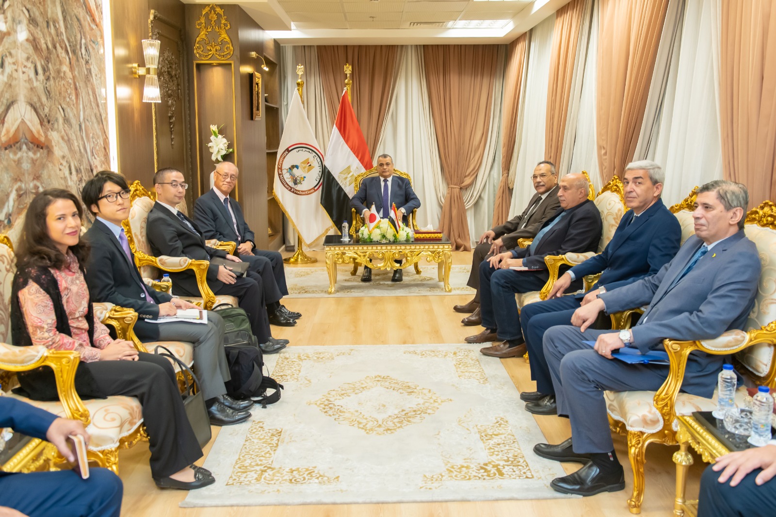 وزير الدولة للإنتاج الحربي يستقبل السفير الياباني بالقاهرة لبحث أوجه التعاون المشترك في مجالات التصنيع المختلفة