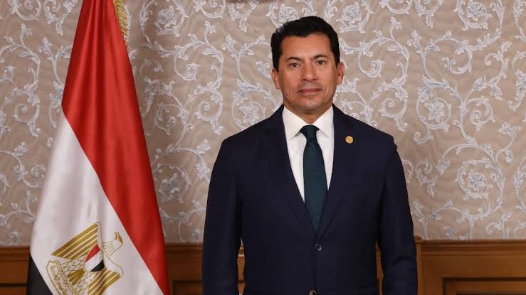 غليان في «الشمس» .. ومطالب بتدخل الوزير 