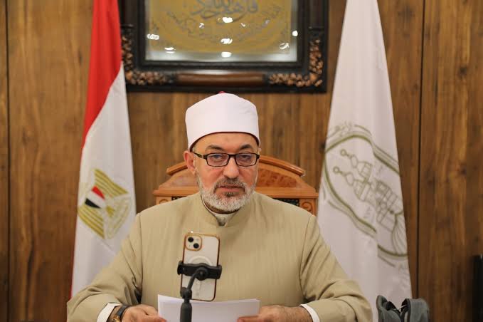 مفتي الجمهورية: الأزهر الشريف سيظل منارةً للعلم والوسطية في العالم مفتي الجمهورية: الأزهر الشريف سيظل منارةً للعلم والوسطية في العالم