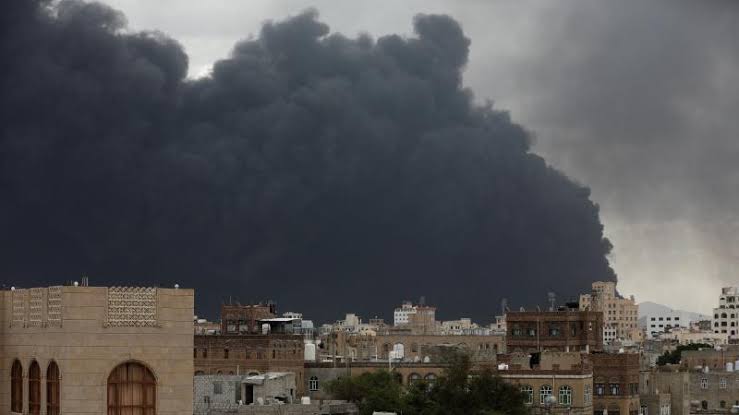 غارات إسرائيلية عنيفة على العاصمة اليمنية صنعاء