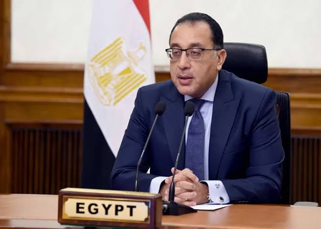 مدبولي يتابع موقف توافر الاعتمادات المالية لشراء المستلزمات الطبية مدبولي يتابع موقف توافر الاعتمادات المالية لشراء المستلزمات الطبية