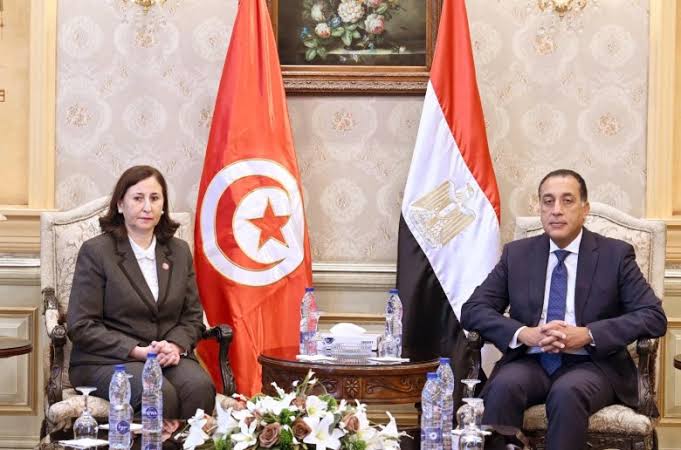 رئيس الوزراء يؤكد دعم ليبيا للوصول إلى وحدة أراضيها واستقرارها رئيس الوزراء يؤكد دعم ليبيا للوصول إلى وحدة أراضيها واستقرارها