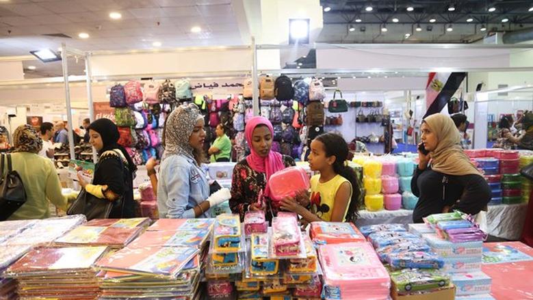 «رئيس القاهرة التجارية» يشيد بالإقبال الكبير على معرض أهلا مدارس «رئيس القاهرة التجارية» يشيد بالإقبال الكبير على معرض أهلا مدارس
