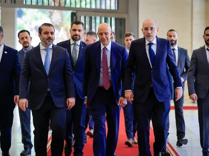 خلال الاجتماع 