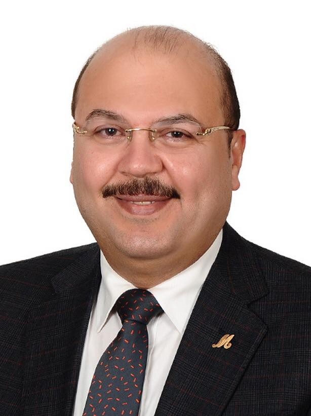 الجمل: كلمة الرئيس بالأكاديمية العسكرية  دعوة للمصريين للتكاتف حول الدولة 