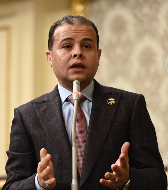 مدحت الكمار: مصر تقود مرحلة حاسمة لترسيخ السلام في الشرق الأوسط.. والعالم يقف احترامًا لحكمتها مدحت الكمار: مصر تقود مرحلة حاسمة لترسيخ السلام في الشرق الأوسط.. والعالم يقف احترامًا لحكمتها