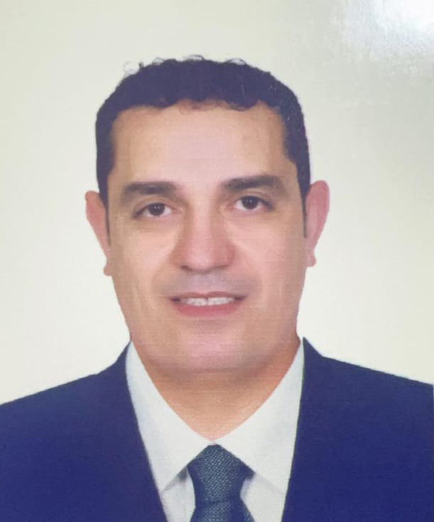 خبير استثمار يوضح أسباب لجوء البنك المركزي إلى تثبيت سعر الفائدة