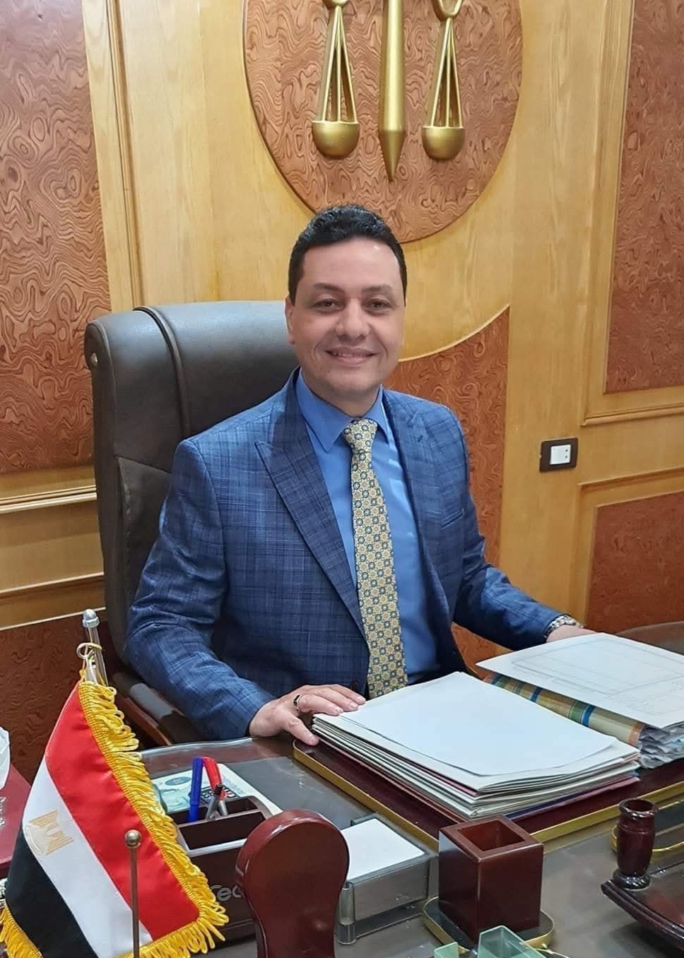 المستشار عصام مهنا يتولى الدفاع عن الفنانة هند عاكف المستشار عصام مهنا يتولى الدفاع عن الفنانة هند عاكف