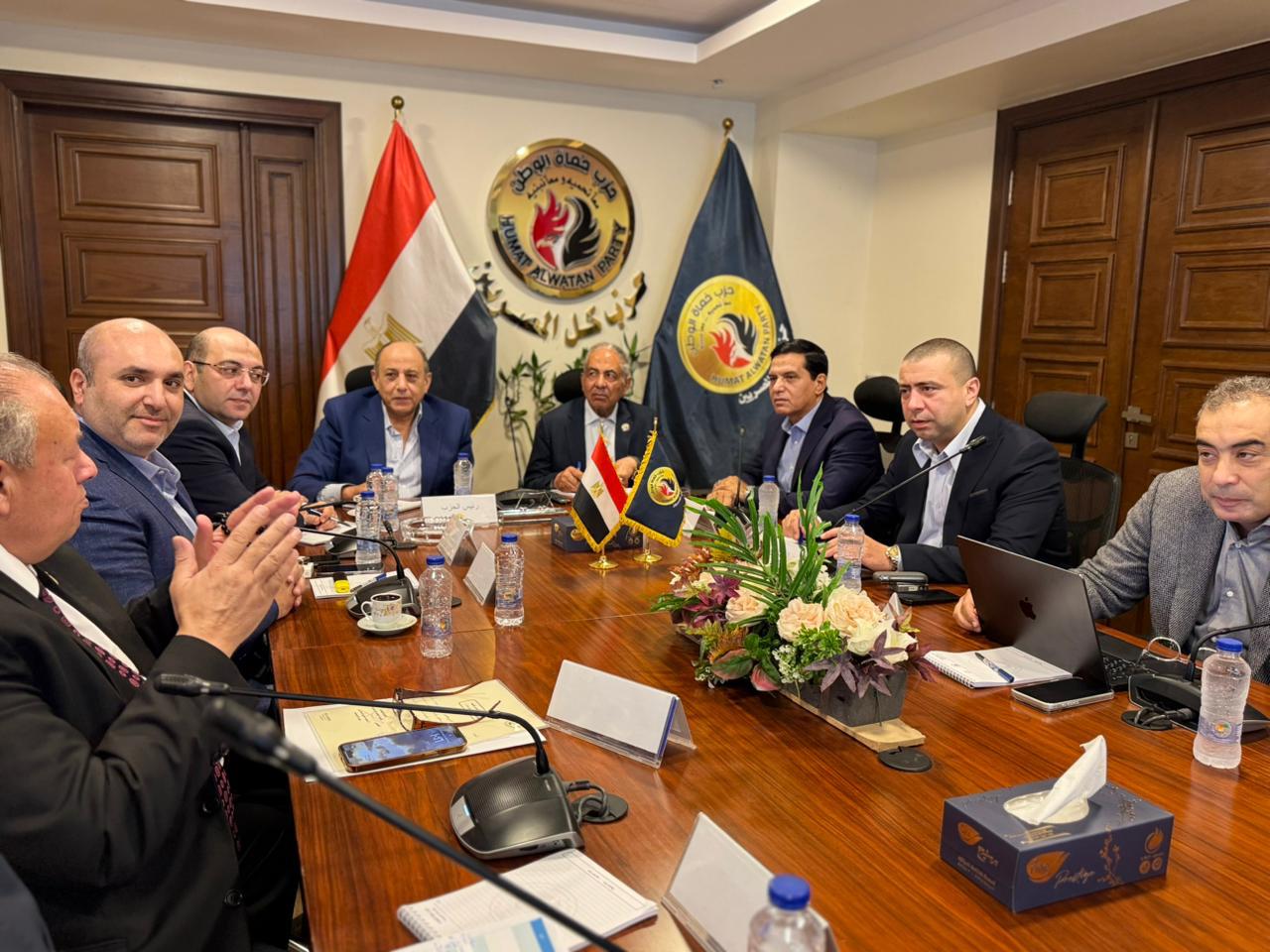 انطلاق غرفة عمليات حماة الوطن لمتابعة انتخابات مجلس النواب بمحافظات المرحلة الثانية انطلاق غرفة عمليات حماة الوطن لمتابعة انتخابات مجلس النواب بمحافظات المرحلة الثانية