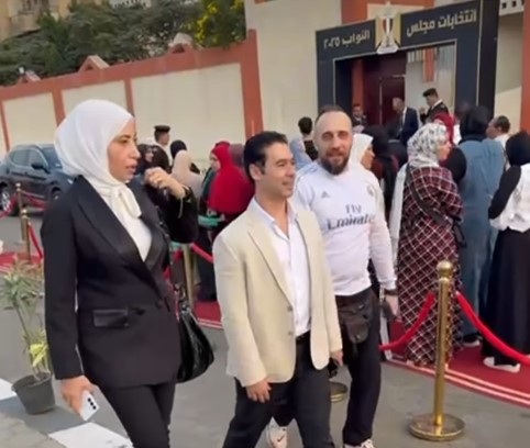 لليوم الثاني علي التوالي.. فهد عبد المحسن يتفقد سير العملية الانتخابية في القطامية والتجمع وبدر والشروق لليوم الثاني علي التوالي.. فهد عبد المحسن يتفقد سير العملية الانتخابية في القطامية والتجمع وبدر والشروق