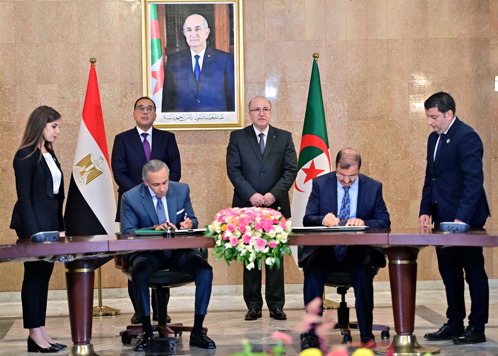 توقيع عدد من وثائق التعاون بين مصر والجزائر