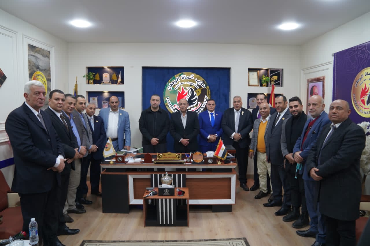 رئيس حزب حماة الوطن يزور سوهاج و يلتقي بأمانة الحزب وممثلي النواب و الشيوخ