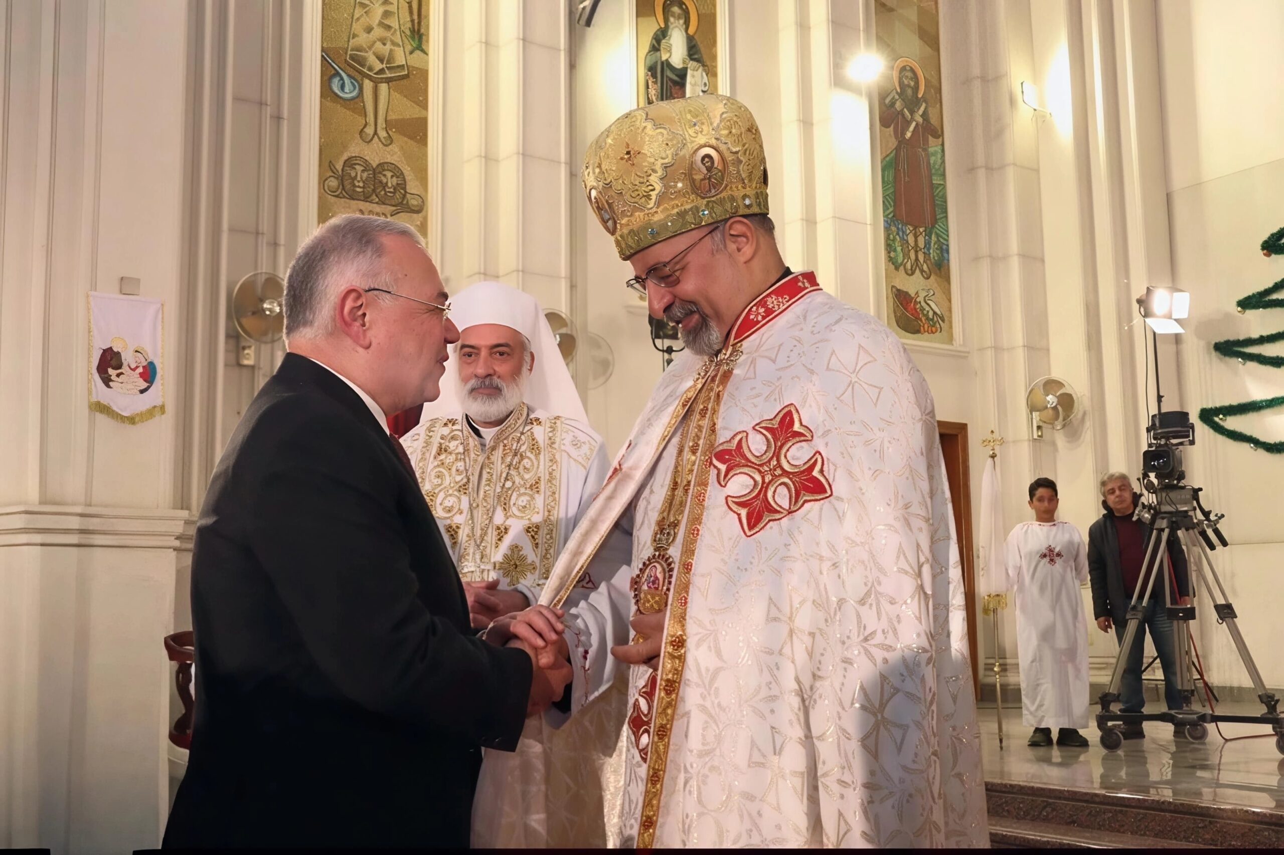 بالصور/ المصريين الأحرار يشارك الطوائف المسيحية احتفالات عيد الميلاد المجيد بالصور/ المصريين الأحرار يشارك الطوائف المسيحية احتفالات عيد الميلاد المجيد