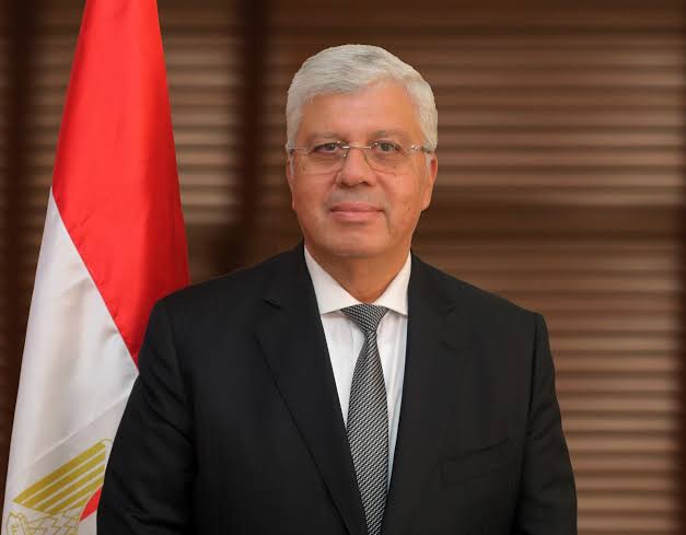 وزير التعليم العالى يوجه الجامعات بالاستعداد لامتحانات الفصل الدراسى الأول