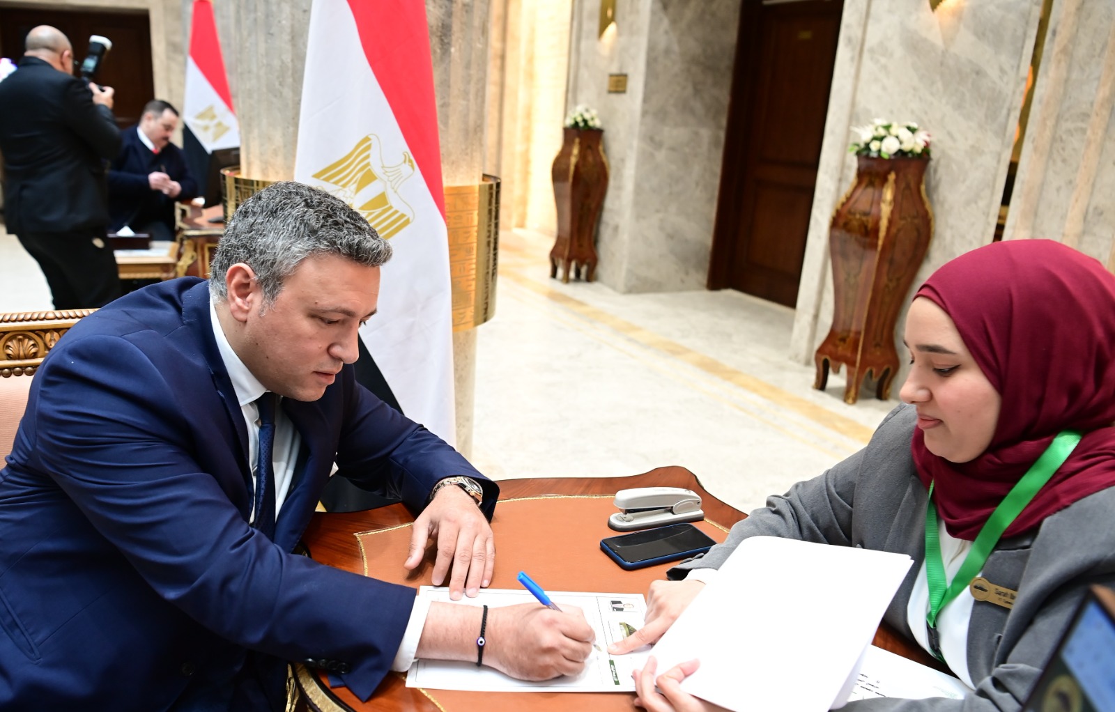 النائب يوسف رشدان بعد استلام كارنيه مجلس النواب: كلنا في خدمة الوطن والمواطن النائب يوسف رشدان بعد استلام كارنيه مجلس النواب: كلنا في خدمة الوطن والمواطن