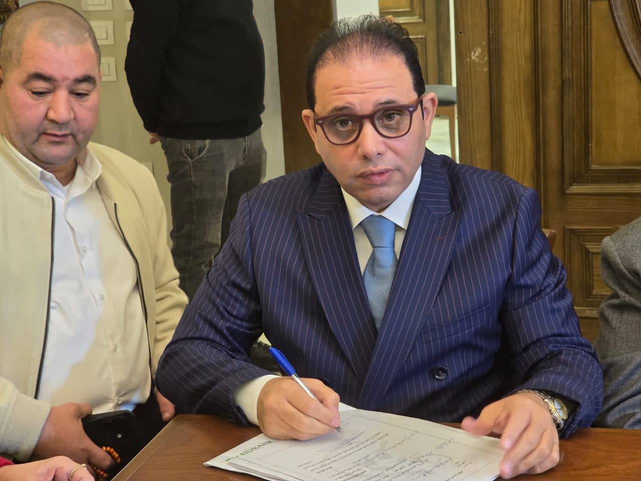 عقب ترشحه رسميا لرئاسة الوفد : د.ياسر حسان يطالب الوفديين بإختيار المرشح بالعقل لابالعاطفة عقب ترشحه رسميا لرئاسة الوفد : د.ياسر حسان يطالب الوفديين بإختيار المرشح بالعقل لابالعاطفة