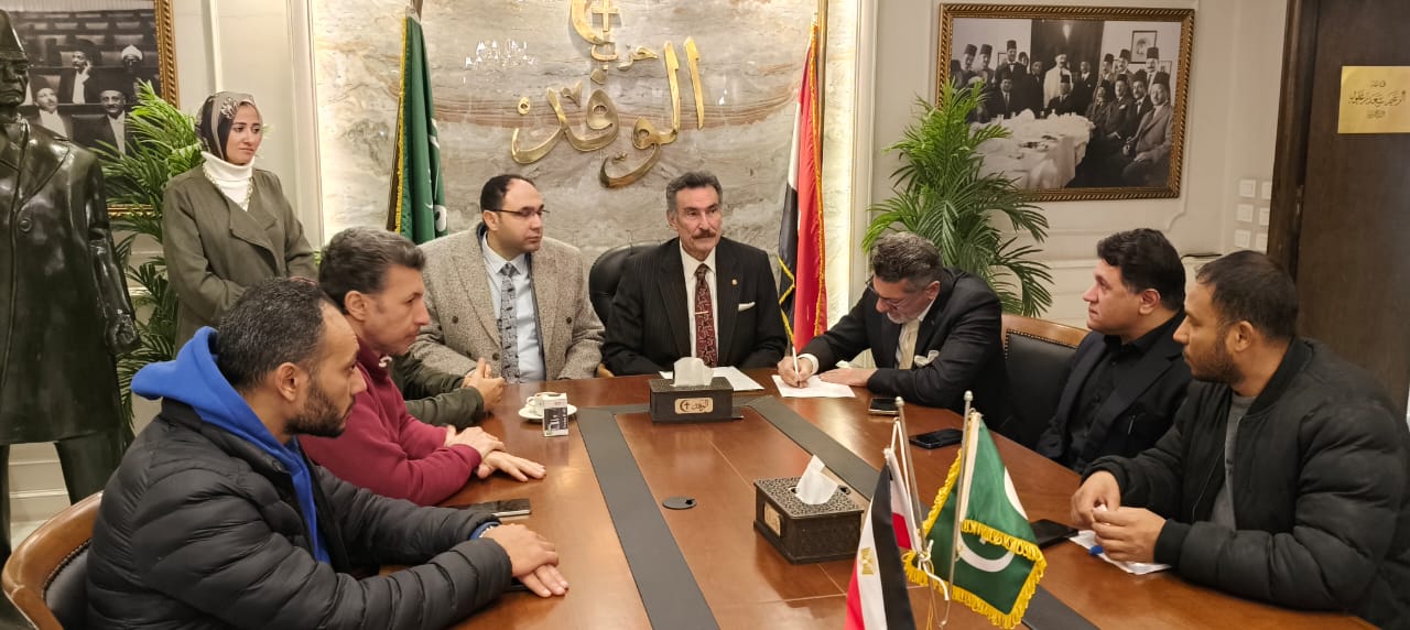 حمدي قوطة يتقدم بأوراق ترشحه رسميًا لانتخابات رئاسة حزب الوفد