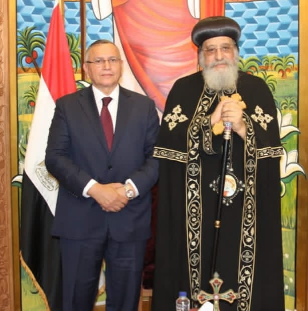 رئيس الوفد يهنئ البابا تواضروس والإخوة الأقباط بعيد الميلاد المجيد رئيس الوفد يهنئ البابا تواضروس والإخوة الأقباط بعيد الميلاد المجيد