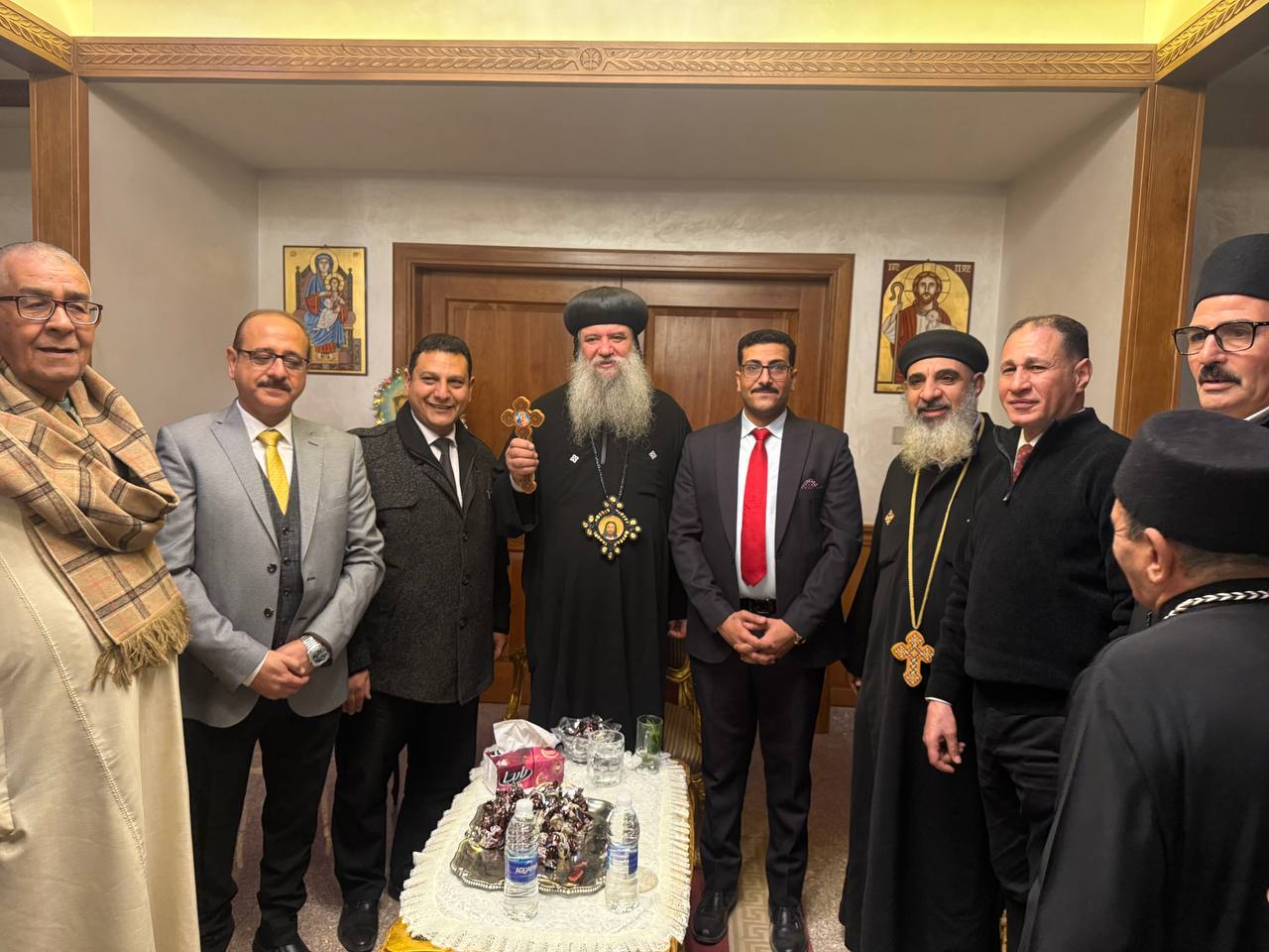 المصريين الأحرار يهنئ أسقف كنائس عزبة النخل بعيد الميلاد المجيد والعام الجديد المصريين الأحرار يهنئ أسقف كنائس عزبة النخل بعيد الميلاد المجيد والعام الجديد