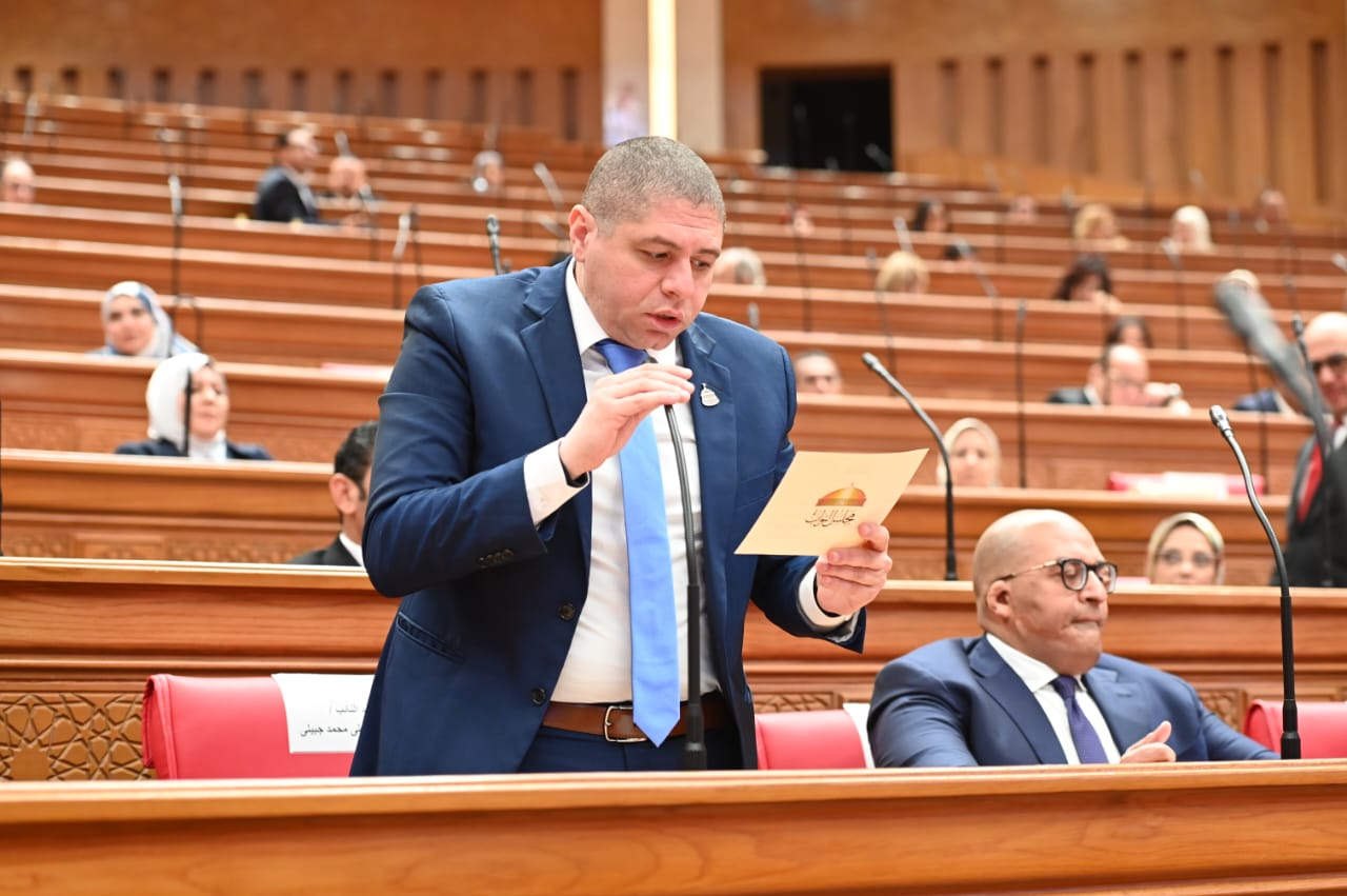 أحمد جبيلي عقب اليمين الدستورية: تطوير قطاع الإسكان أولوية المجلس الجديد لخدمة المواطنين أحمد جبيلي عقب اليمين الدستورية: تطوير قطاع الإسكان أولوية المجلس الجديد لخدمة المواطنين