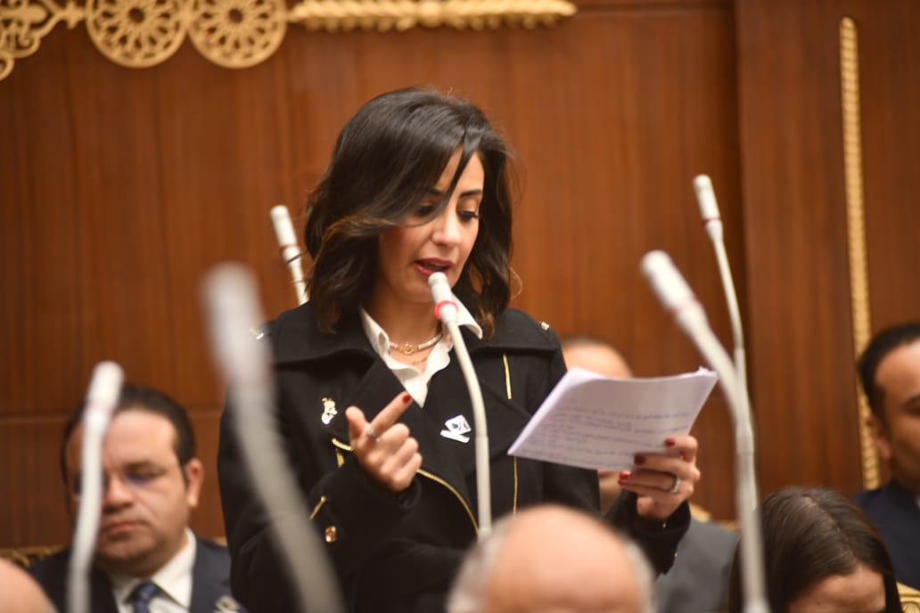 النائبة يوستينا رامي: يجب توفير حماية اجتماعية للفئات المتضررة من آثار التغيرات المناخية