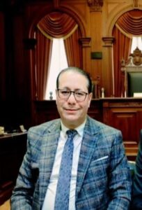 خبير قانوني: الأحكام الجنائية تُبنى على الجزم واليقين لا على الظن والتخمين