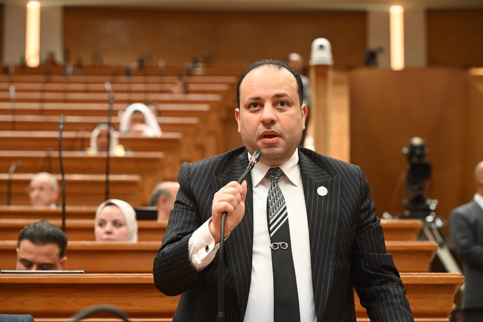 النائب وليد خطاب يطالب بإدراج “الأمان الرقمي” في التعليم لحماية الأطفال من فوضى السوشيال ميديا