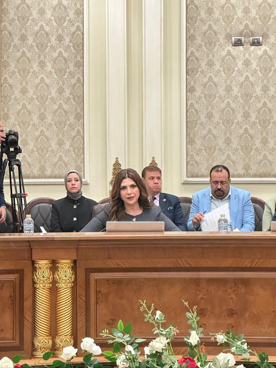 أمين سر اتصالات الشيوخ تدير مائدة “حماة الوطن” حول حماية الأطفال في العصر الرقمي تنفيذا لتوجيهات الرئيس السيسي أمين سر اتصالات الشيوخ تدير مائدة “حماة الوطن” حول حماية الأطفال في العصر الرقمي تنفيذا لتوجيهات الرئيس السيسي