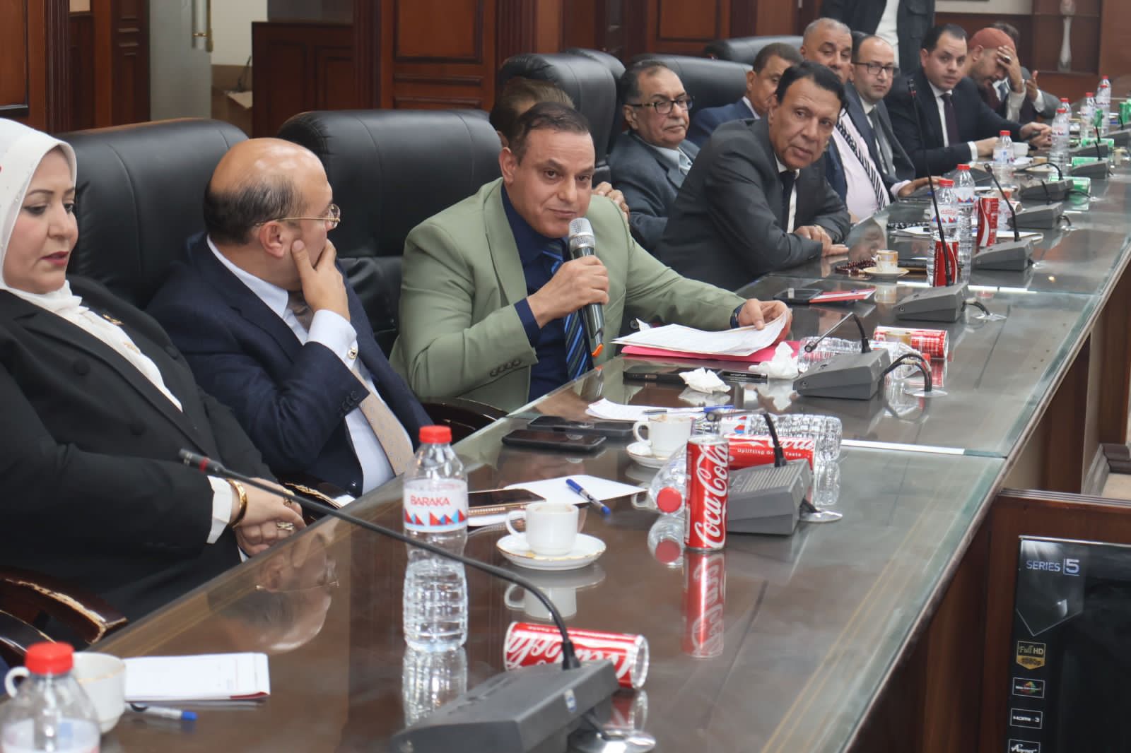 وكيل لجنة الاسكان يضع ٥ ملفات عاجلة أمام محافظ سوهاج تنتظر الحل