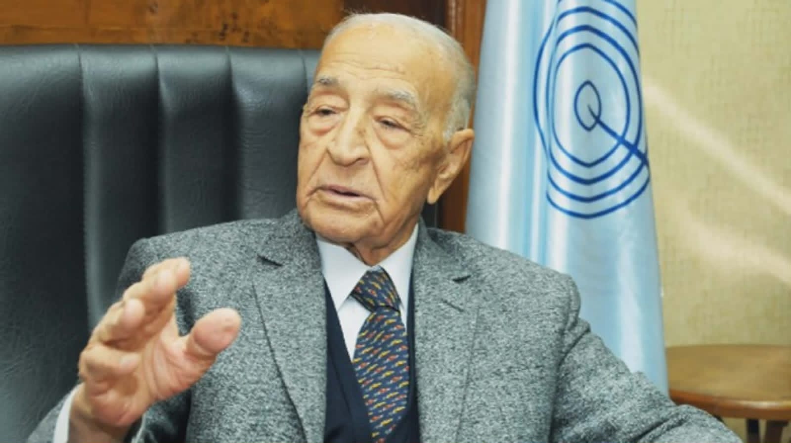 رئيس الوفد ينعى شيخ الإذاعيين فهمي عمر