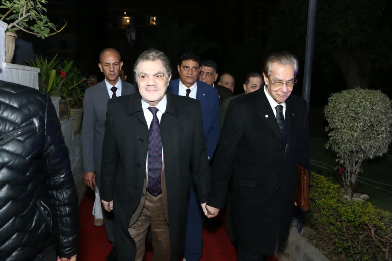 توافد القيادات السياسية ورموز المجتمع على بيت الأمة لحضور الأمسية الرمضانية “لقاء المحبة “