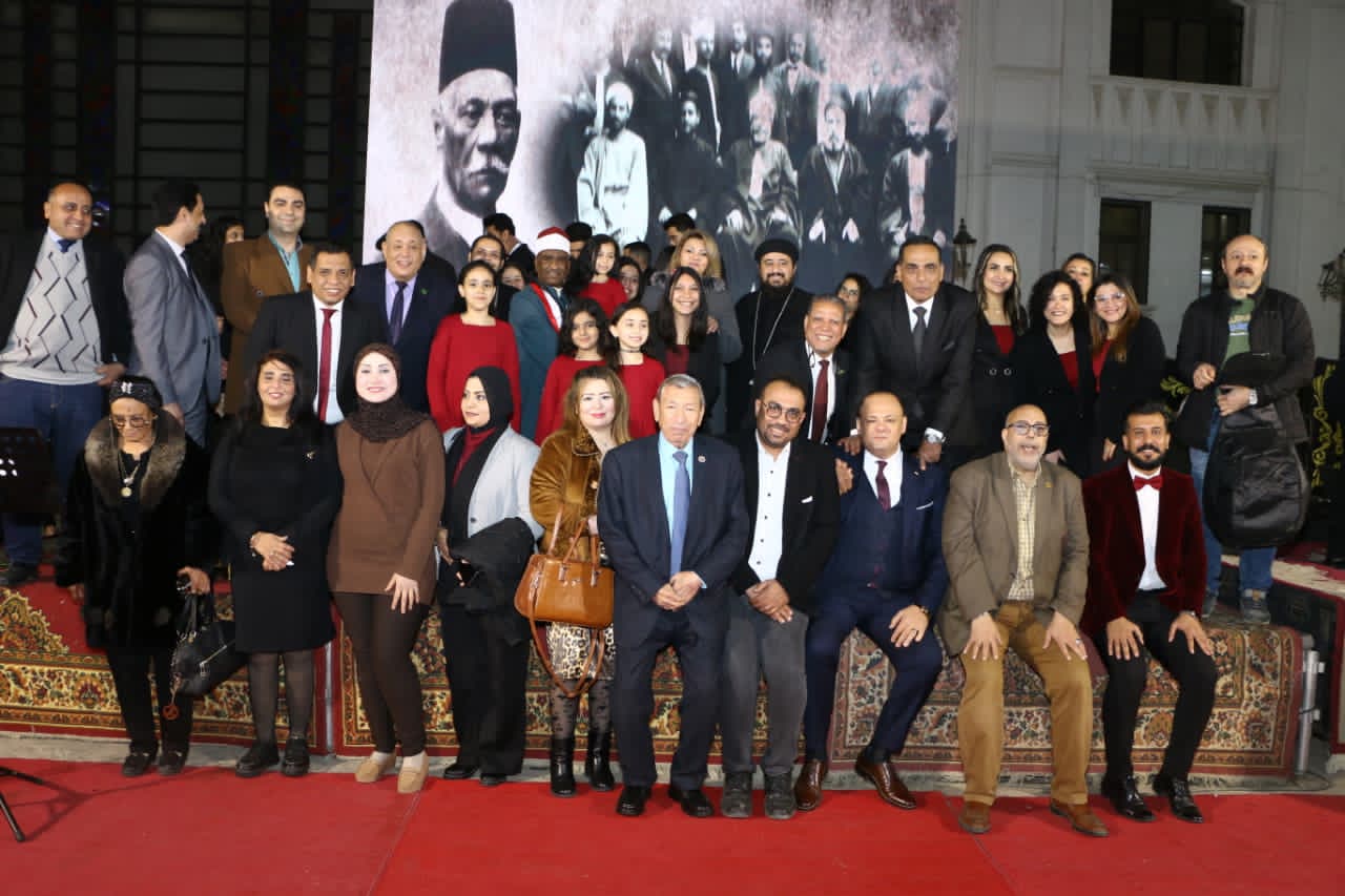 خلال‭ ‬كلمته‭ ‬فى‭ ‬احتفالية‭ ‬‮«‬لقاء‭ ‬المحبة‭.. ‬نفحات‭ ‬رمضانية‮» ‬.. «‬البدوى‮»‬‭: ‬القواعد‭ ‬الأمريكية‭ ‬فى‭ ‬بعض‭ ‬الدول‭ ‬العربية‭ ‬شكل‭ ‬جديد‭ ‬للاستعمار‭ ‬الحديث