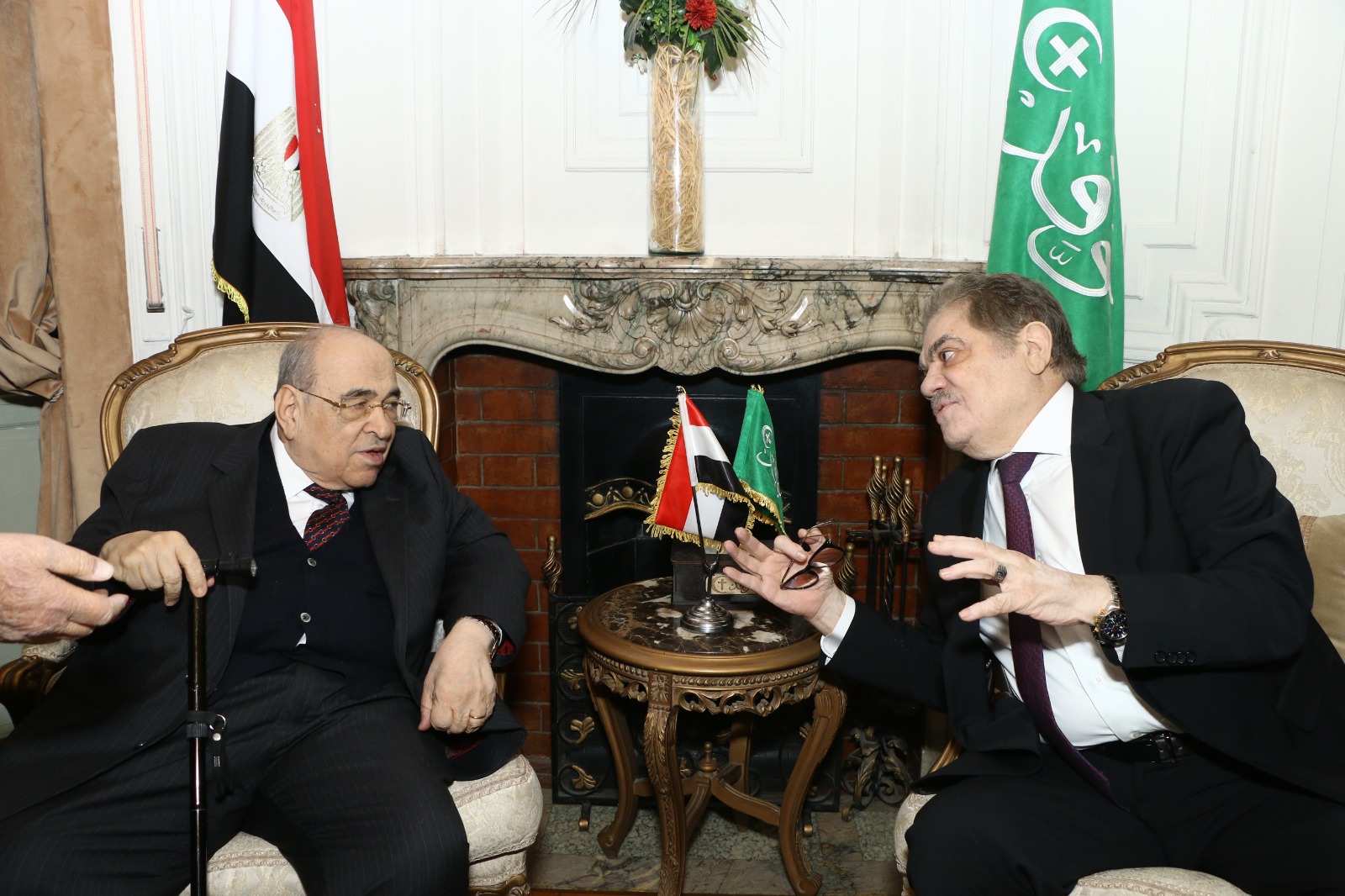 رئيس الوفد و”الفقى ” وعبدالغني ” يصلون إلى مقر الحزب لحضور إحياء يوم الشهيد وذكرى ١٩١٩ 