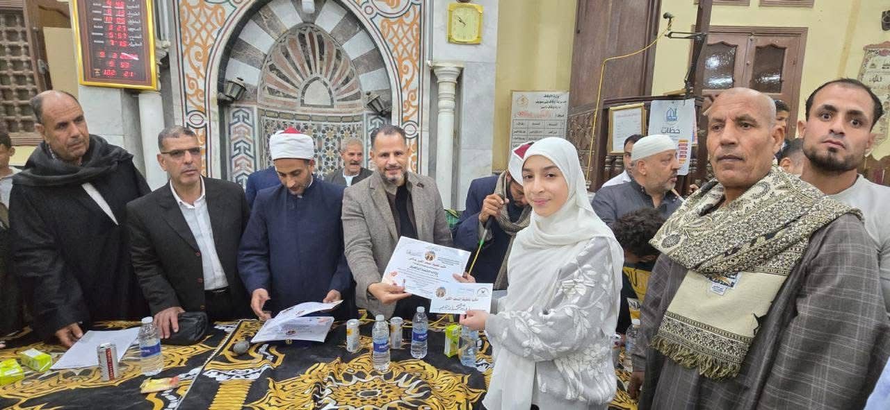 النائب محمد فاروق يشهد تكريم 200 من حفظة كتاب الله بقرية دلاص ببني سويف