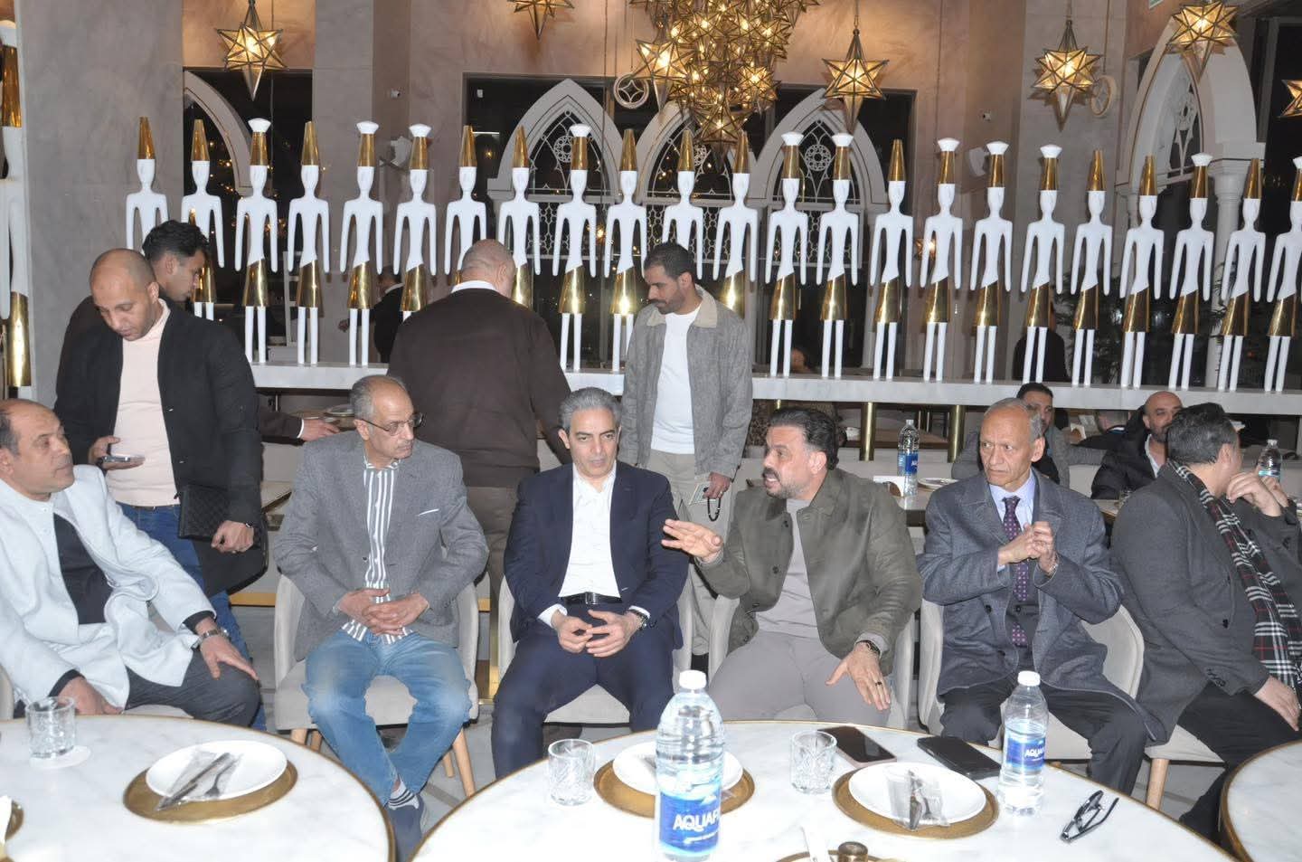 لقاء موسع بين رئيس شباب النواب ورابطة النقاد الرياضيين لبحث الخروج من مأزق تعرض الاندية الشعبية للإندثار