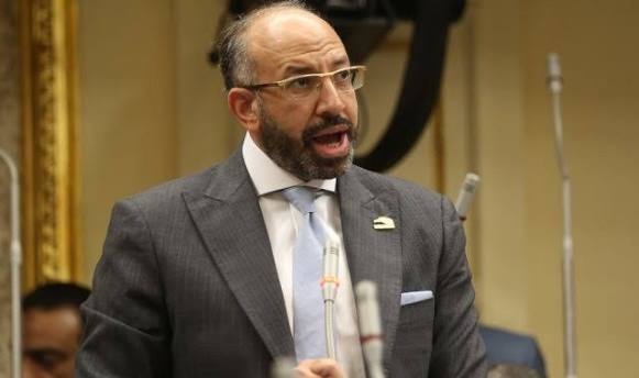 النائب حسام المندوه الحسيني يتقدم باقتراح برغبة للسماح بسداد رسوم الدبلومة الأمريكية بالجنيه بدلاً من الدولار