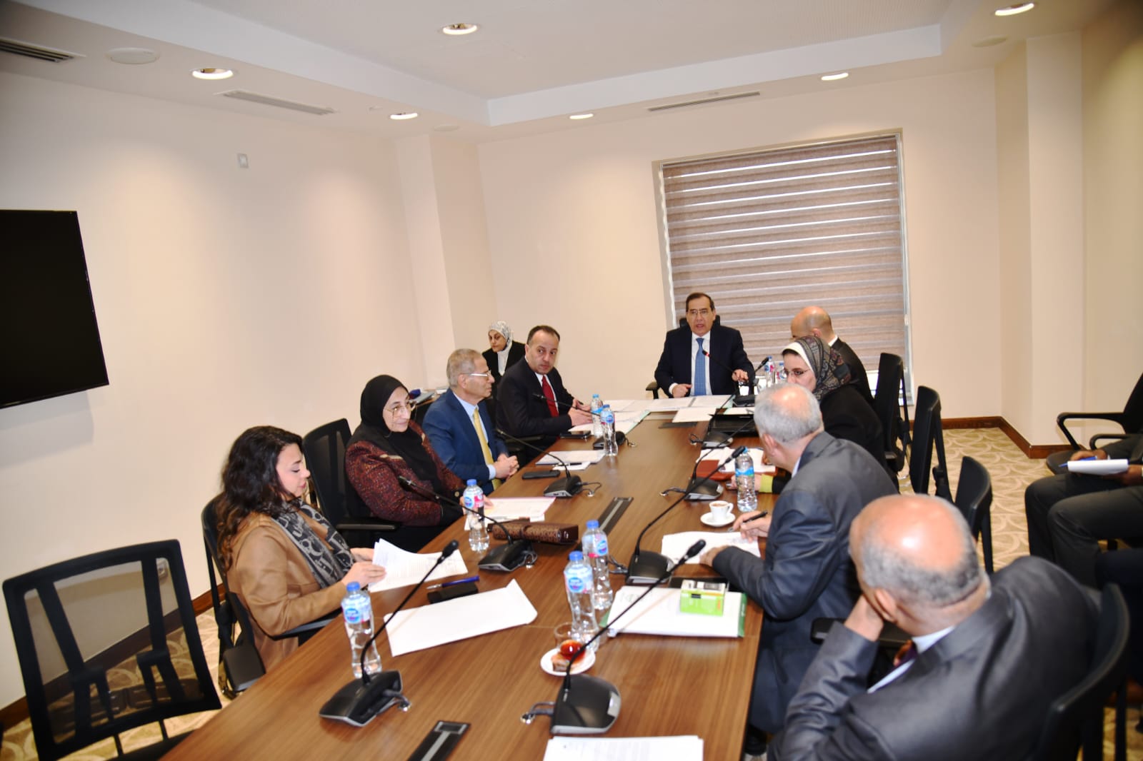 توصية برلمانية بشأن أزمة إجازات العاملين بوزارة الكهرباء