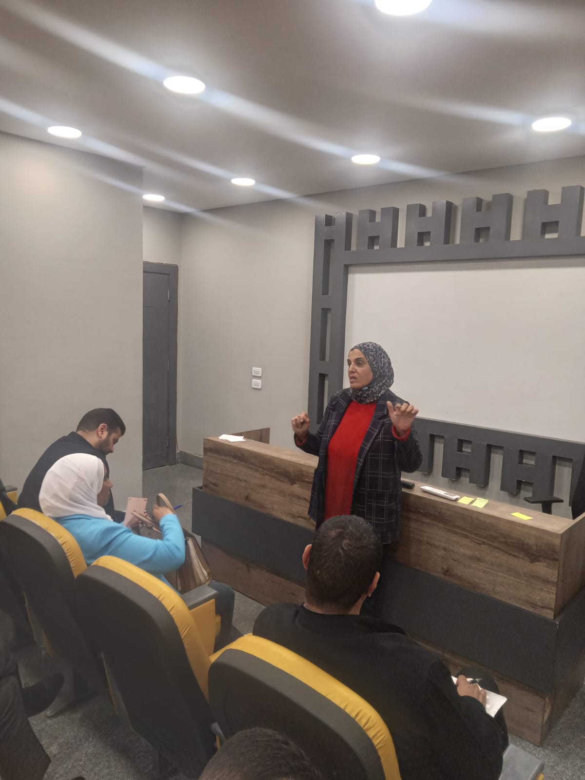 بورشة “بناء الإنسان”.. حزب الوعي يواصل برنامج القادة لتعزيز الوعي المجتمعي والسياسي وإعداد كوادر قادرة على المشاركة الفاعلة في بناء المستقبل