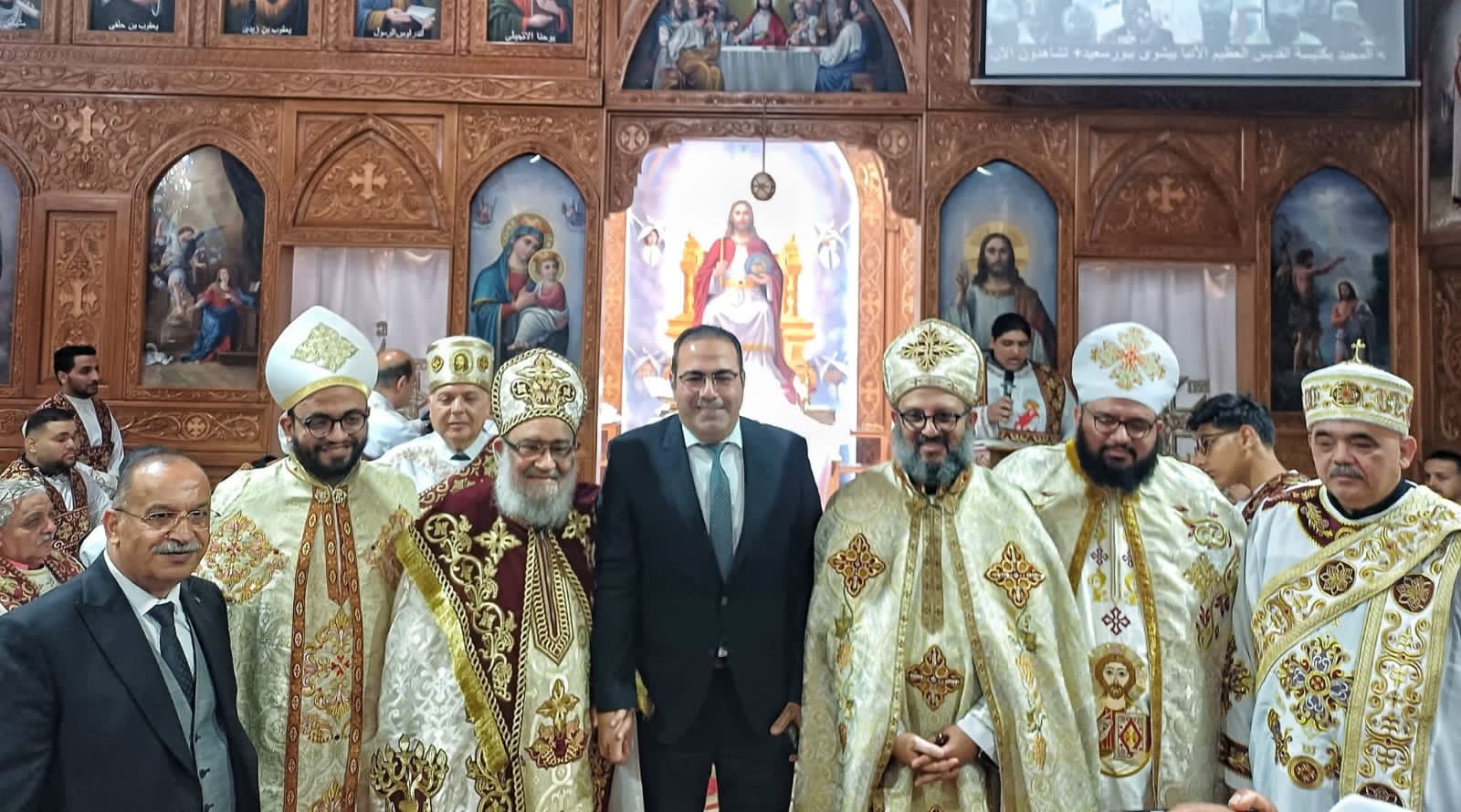 أمين المصريين بالخارج بمستقبل وطن مهنئا الأقباط : سنظل نسيجا واحدا نقف صفا واحدا خلف القيادة السياسية أمين المصريين بالخارج بمستقبل وطن مهنئا الأقباط : سنظل نسيجا واحدا نقف صفا واحدا خلف القيادة السياسية