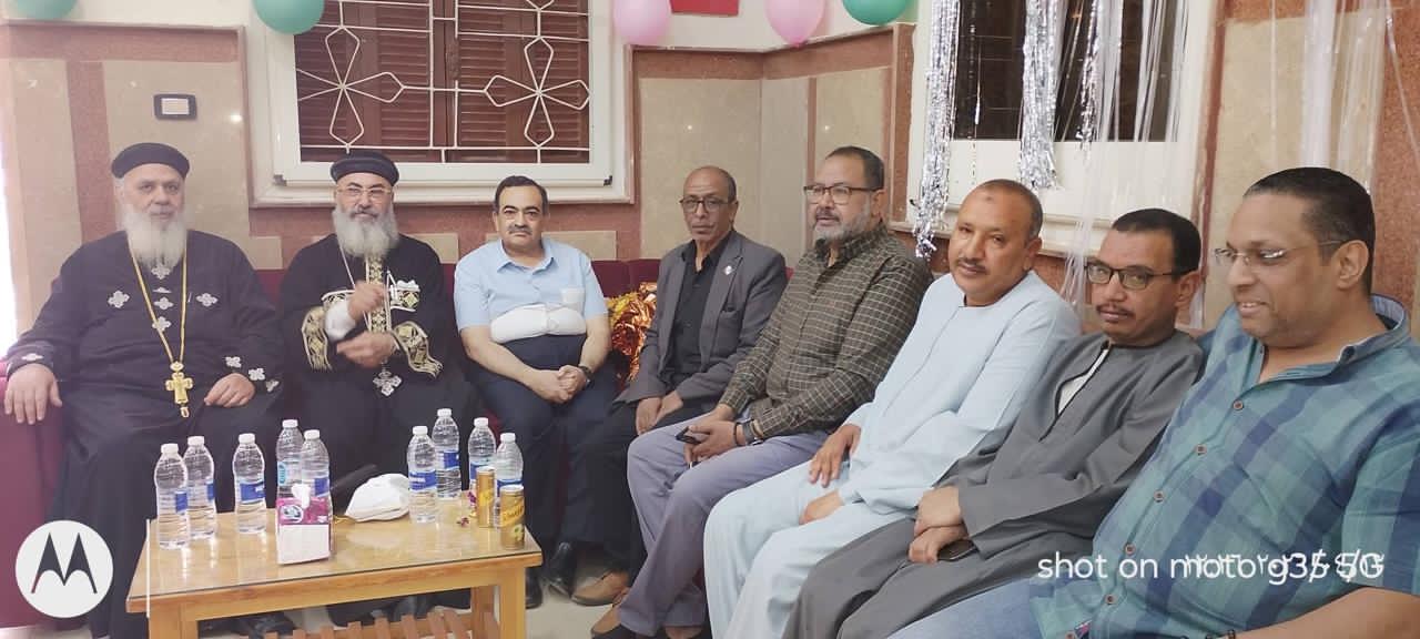 وفد حزب مستقبل وطن بأسوان يهنئ القيادات الكنسية بإدفو بعيد القيامة المجيد
