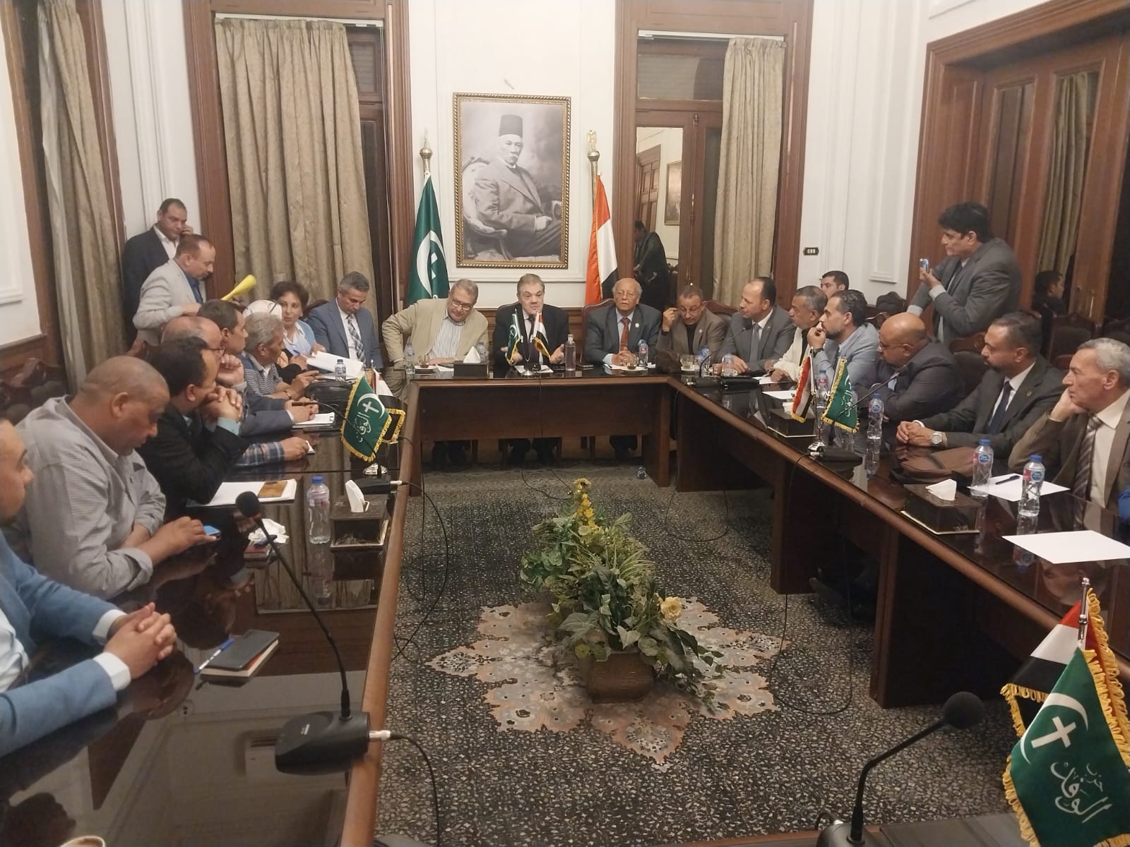 خلال اجتماعه باتحاد المهنيين الوفديين .. “البدوي”: الوفد يعيد بناء “اتحاد النقابات المهنية” لمخاطبة 8 ملايين مهني ونقابي