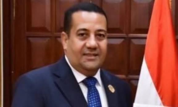 النائب ناصر الضوي يطالب بإنصاف معلمي الأقصر وتحسين أوضاعهم