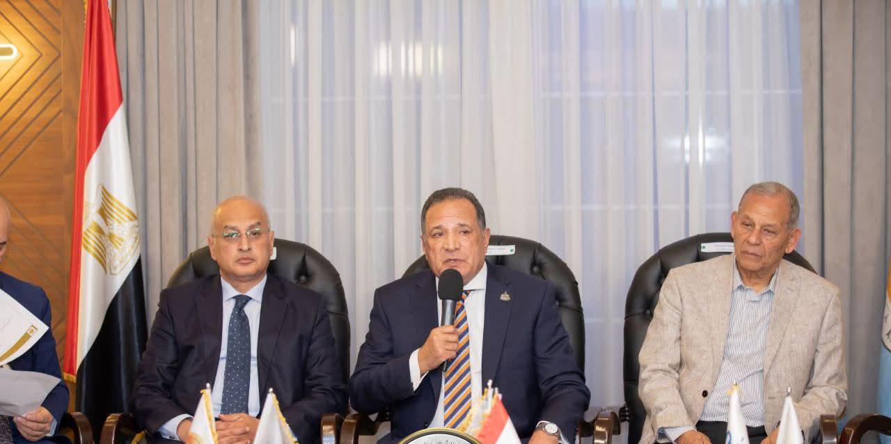 السادات: الحوار المجتمعي ركيزة أساسية لدعم مستهدفات الاستراتيجية الوطنية الجديدة لحقوق الإنسان