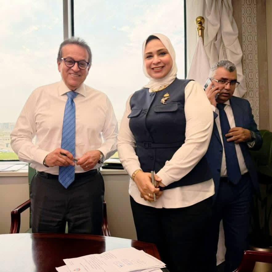 بعد مطالبات استمرت خمس سنوات  النائبة مروة صالح تحصل علي موافقة وزير الصحة وتم توريد جهاز سونار لصالح مستشفي كفر البطيخ