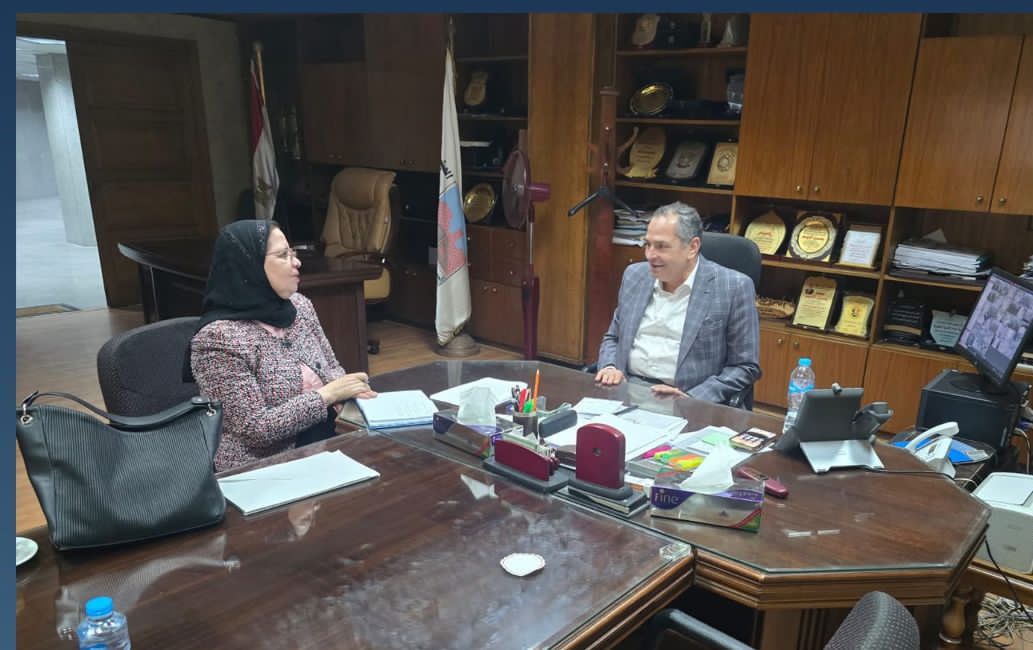 خلال لقائها مع رئيس هيئة الأبنية التعليمية..النائبة أمل عصفور تؤكد أهمية تنفيذ أعمال الصيانة الشاملة للمدارس خلال فترة الإجازة الصيفية وو وضع آليات واضحة لاختيار المقاولين