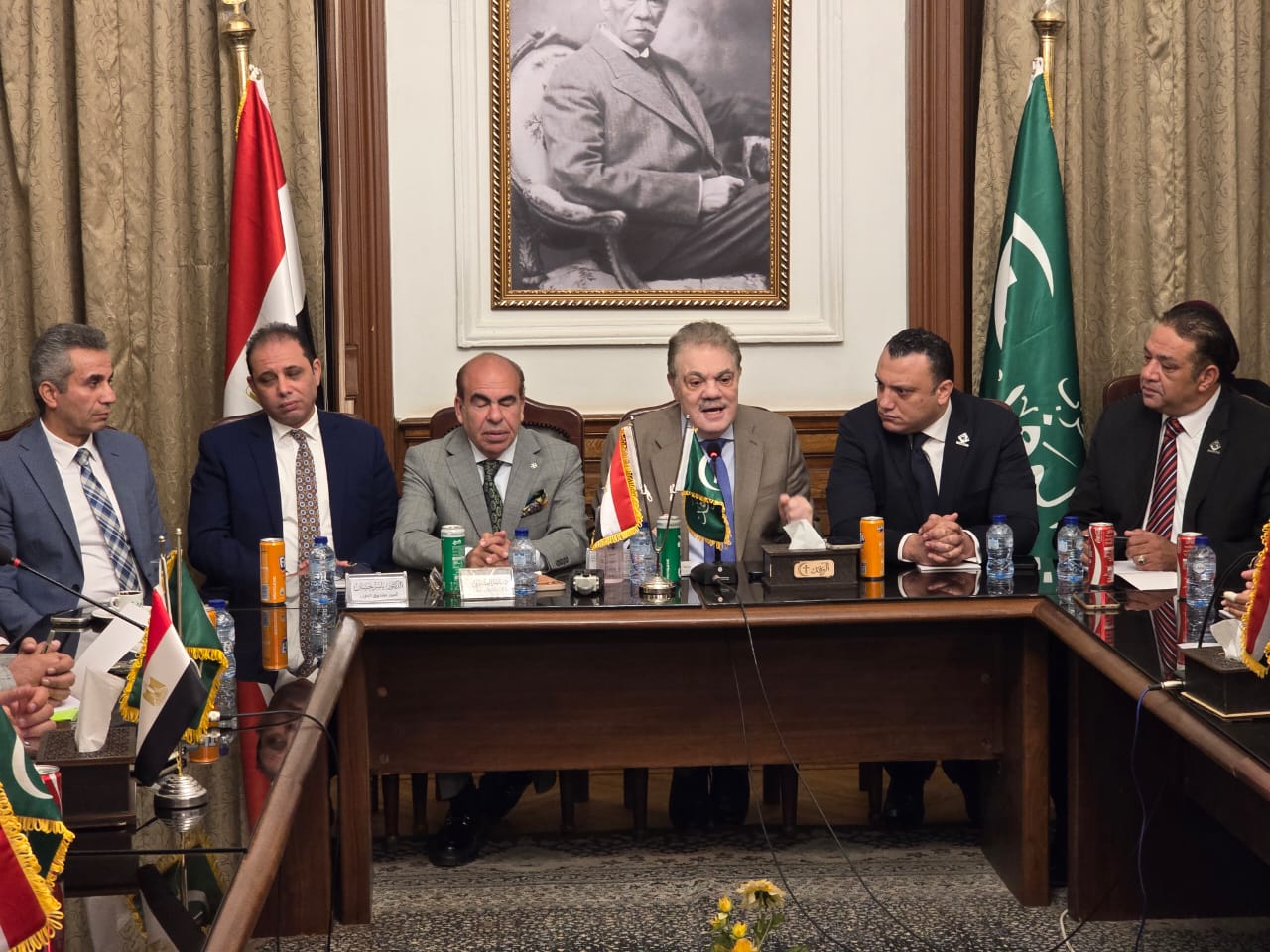 خلال اجتماعه مع وفد تنسيقية شباب الأحزاب .. رئيس الوفد: الحوار الوطني يجب ألا يكون موسميًا.. بل عملية مستمرة للتصدى للمؤمرات الإقليمية والدولية