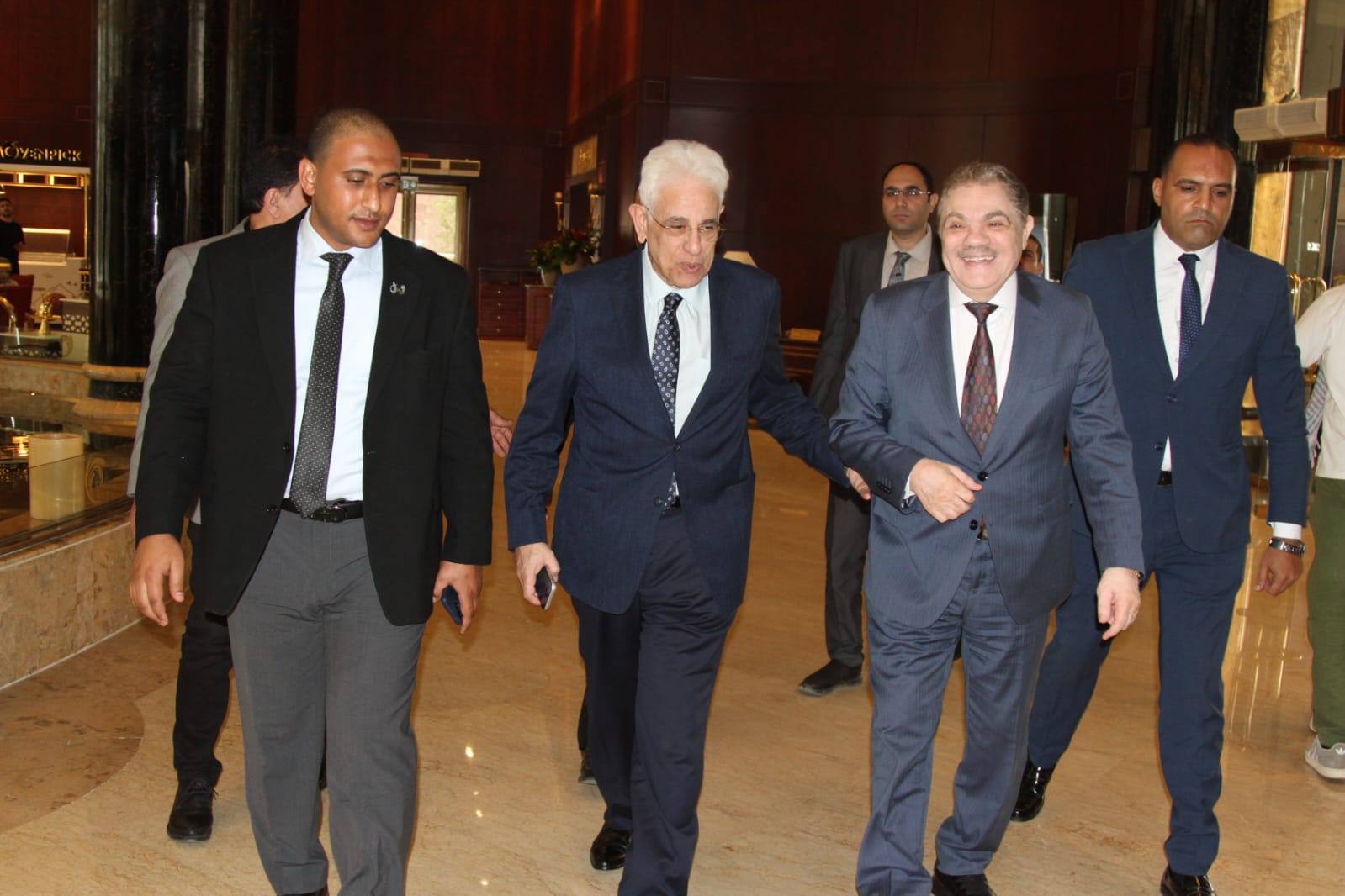 “البدوى” يصل إلى مقر المؤتمر العام لحزب العدل